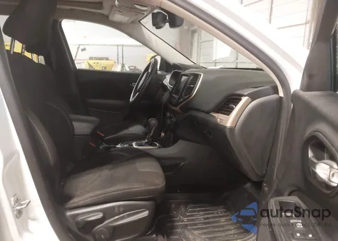 2016 Jeep Cherokee Altitude из США, поврежденный, VIN 1C4PJLCS2GW161208